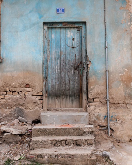 2 : img_0 - Traditional entrance door showing heritage number 8